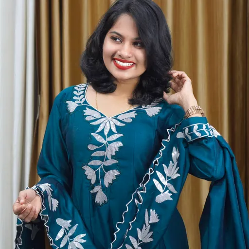 KURTIS SET
