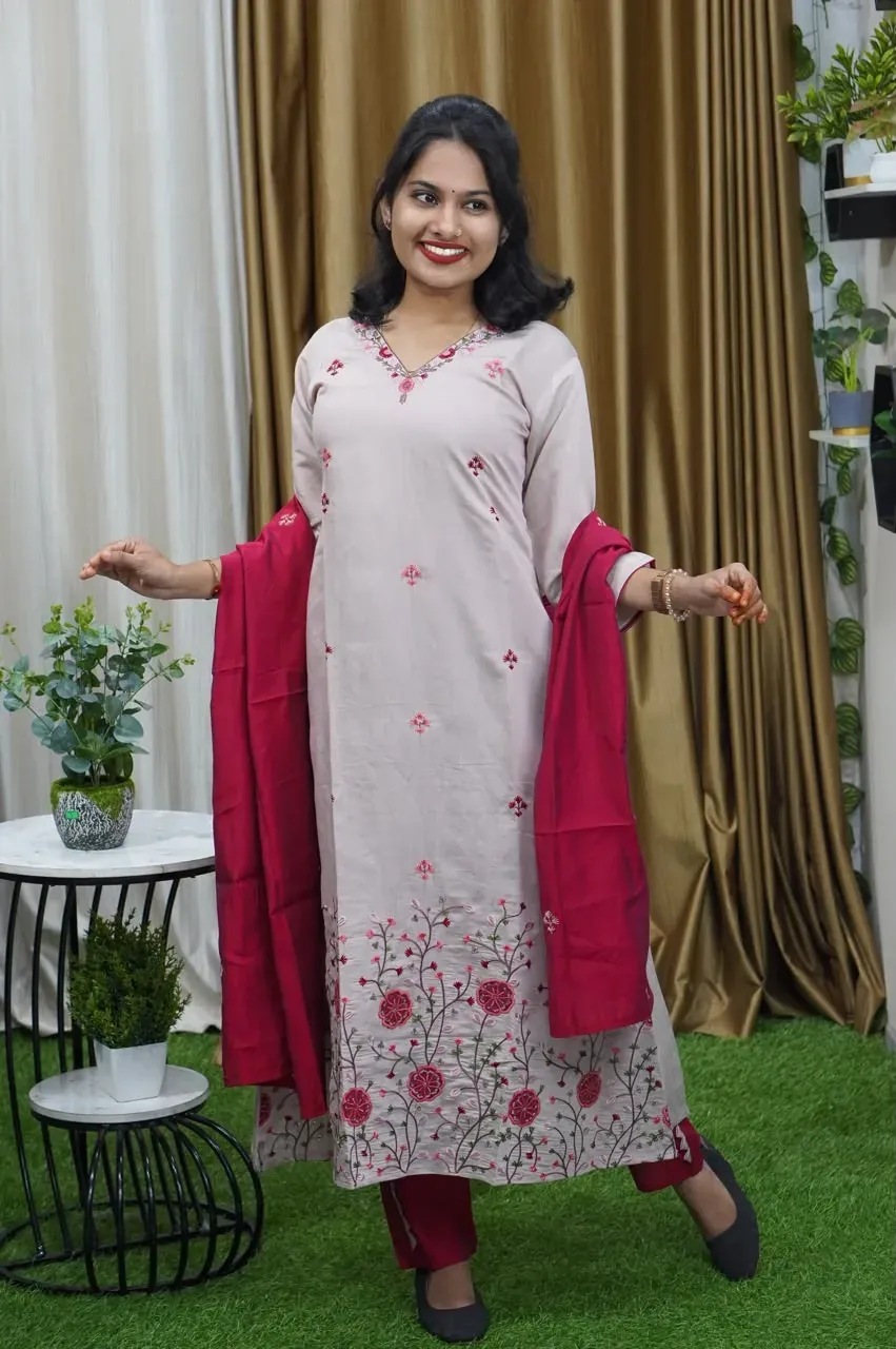 KURTIS SET