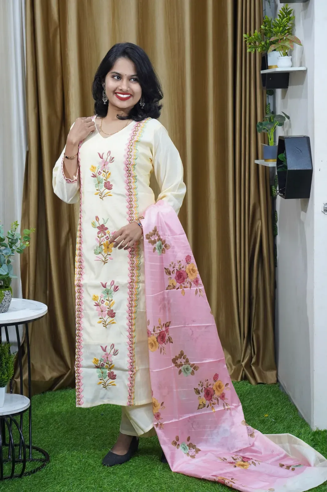 KURTIS SET