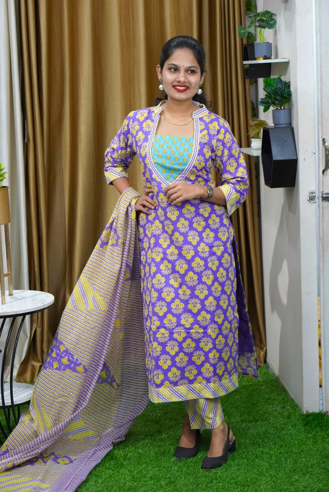 KURTIS SET