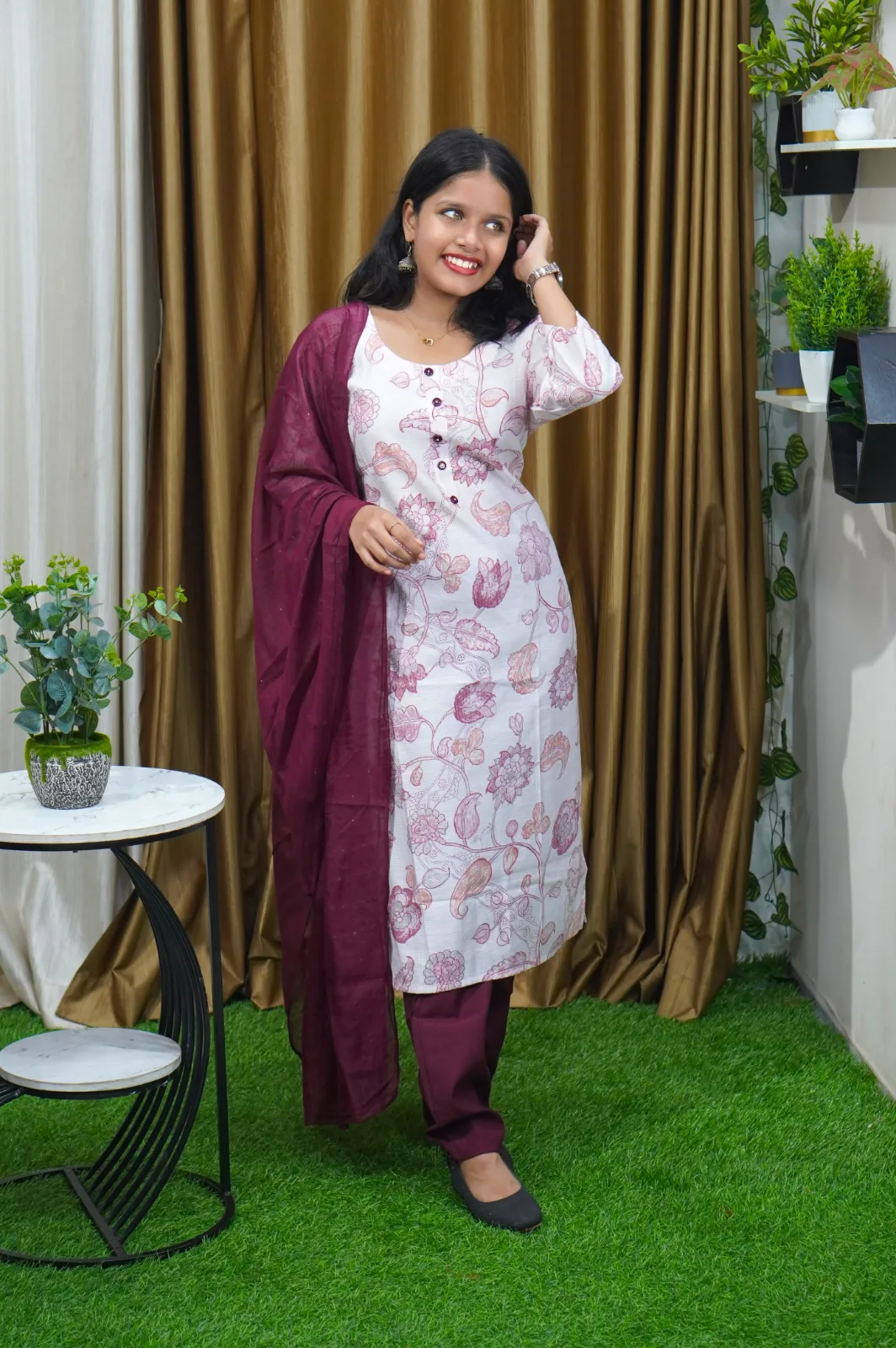 KURTIS SET