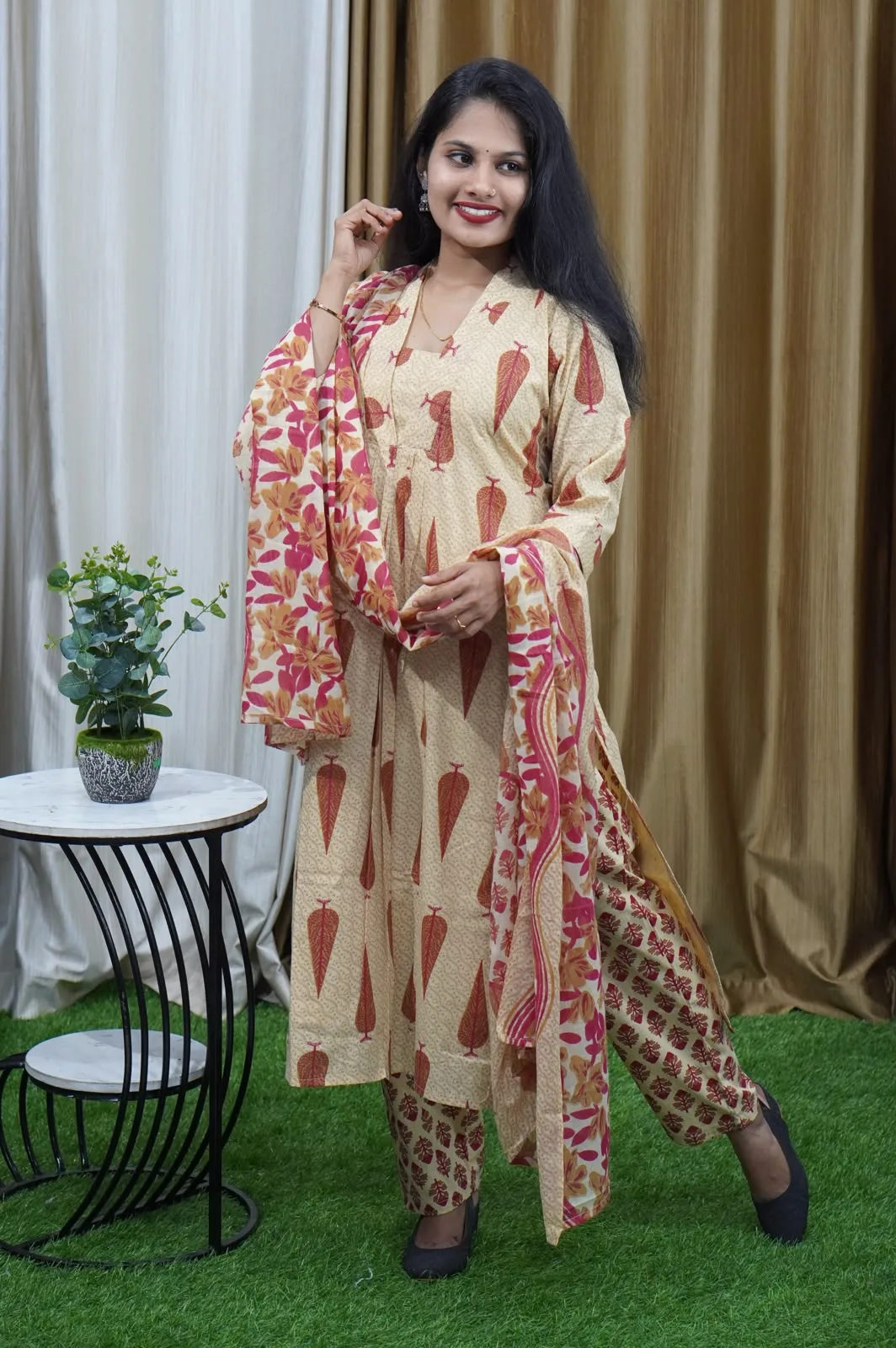 KURTIS SET
