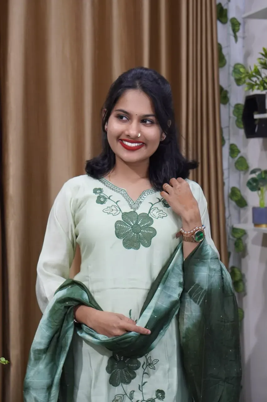 KURTIS SET